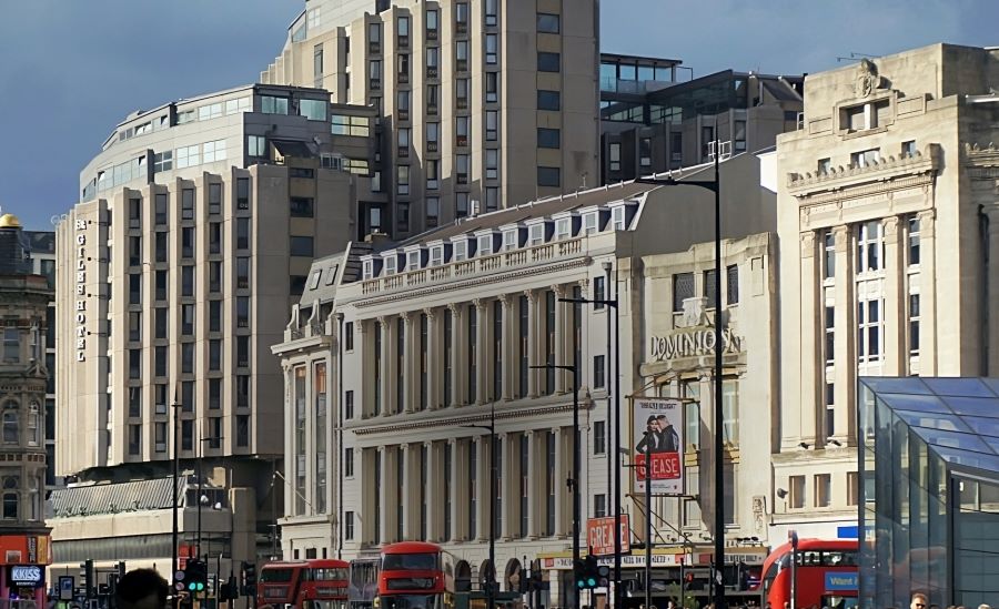 Zedwell Underground Tottenham Court Road 02