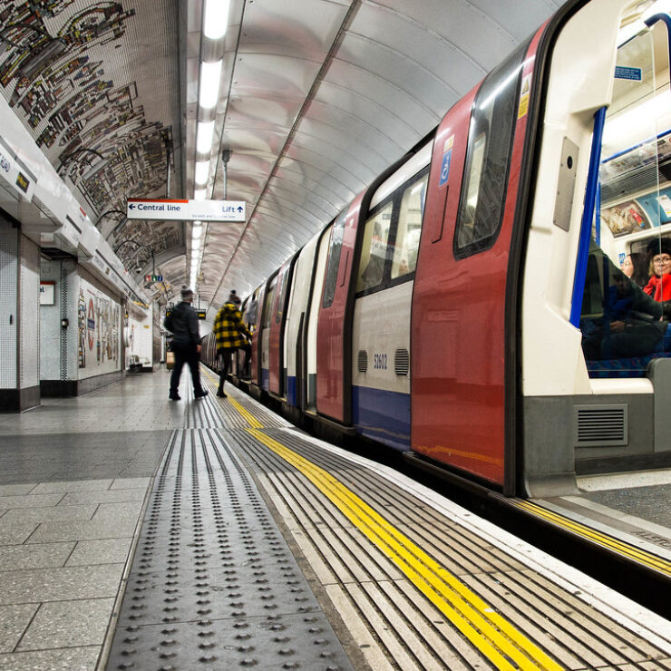 Getting Around: Tube & Bus Routes from Zedwell Tottenham Explained