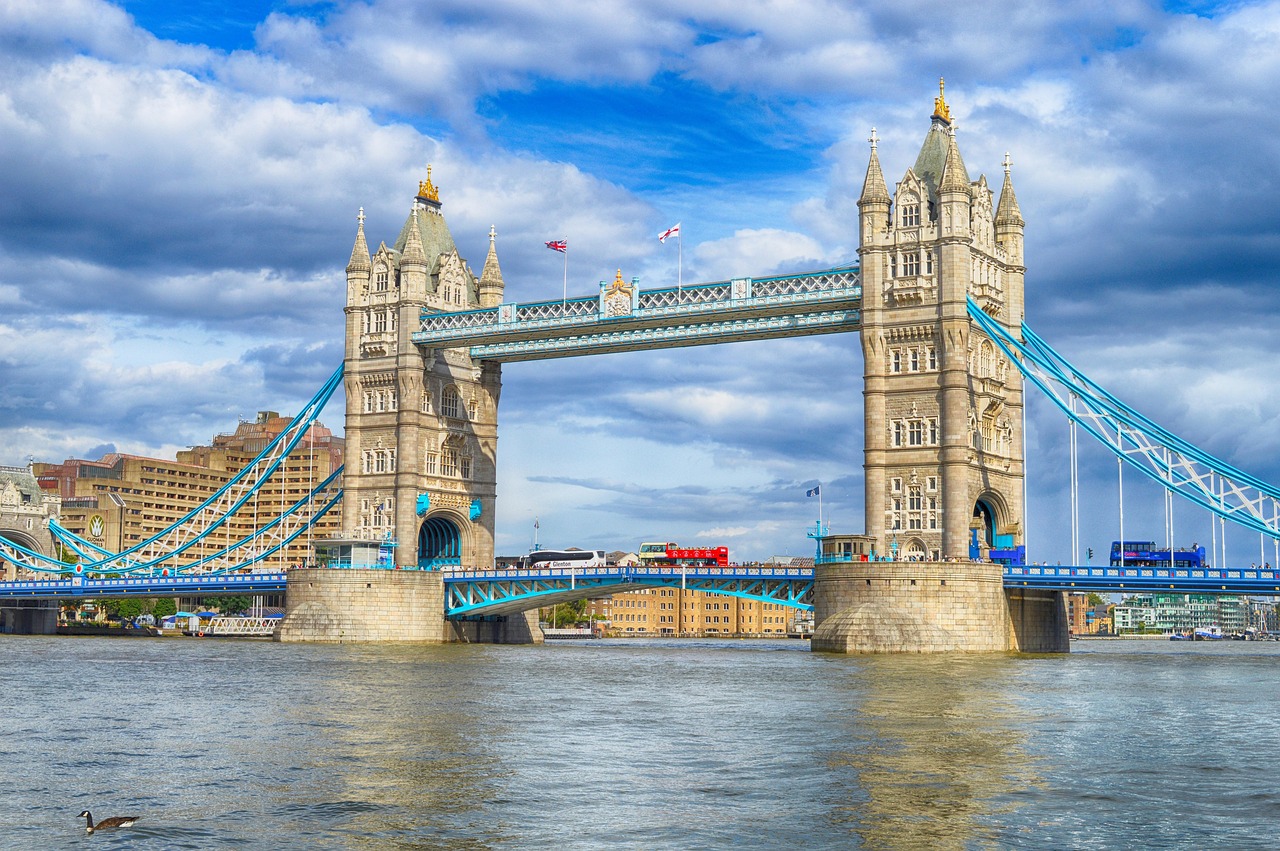 Zedwell Tottenham: Your Launchpad to London’s Heart!